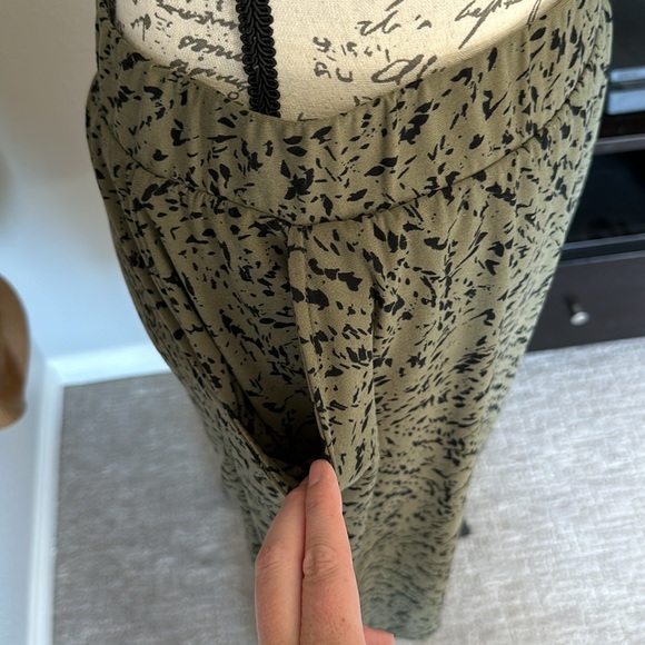 ReneeC Midi Skirt - Picture 2 of 5